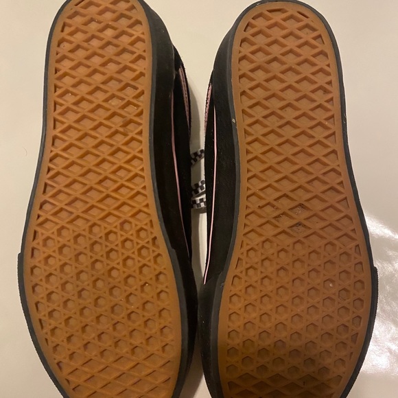 Never worn Lazy Oaf x Vans shoes. Compare at 259 - Picture 3 of 4